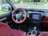 تويوتا هيلوكس SR5 2025